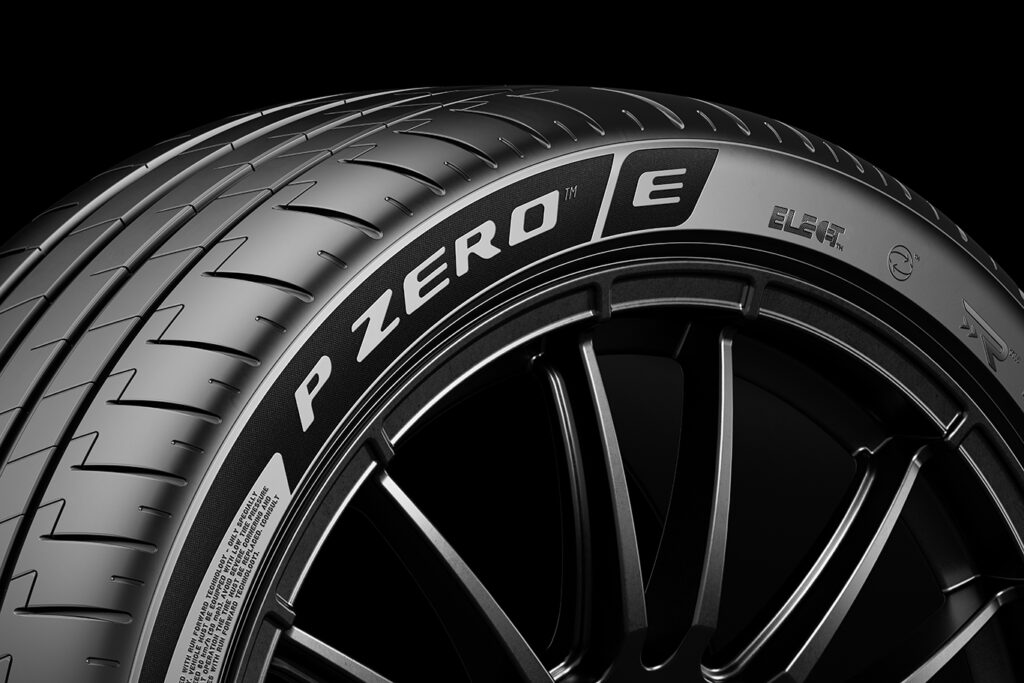 Pirelli P zero E